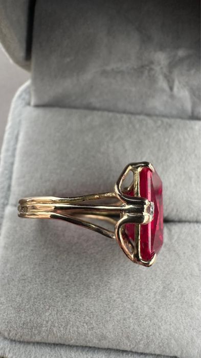 Inel din aur 14k , diamante si rubin