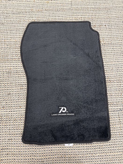 Полики для Prado 150