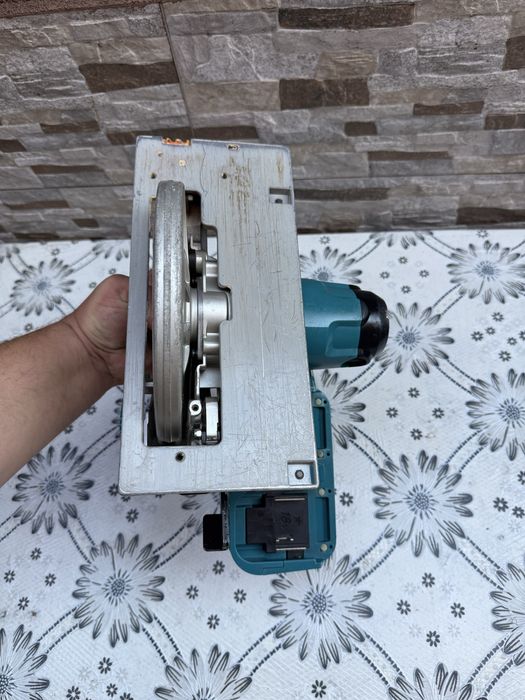 Акумулаторен ръчен циркуляр Makita DHS710Z Solo