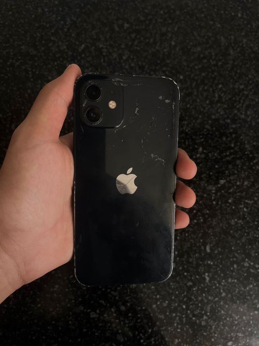 Айфон 12 Сатылады