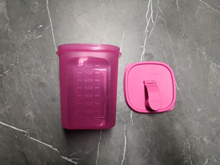 Продам контейнеры фирмы "TUPPERWARE"