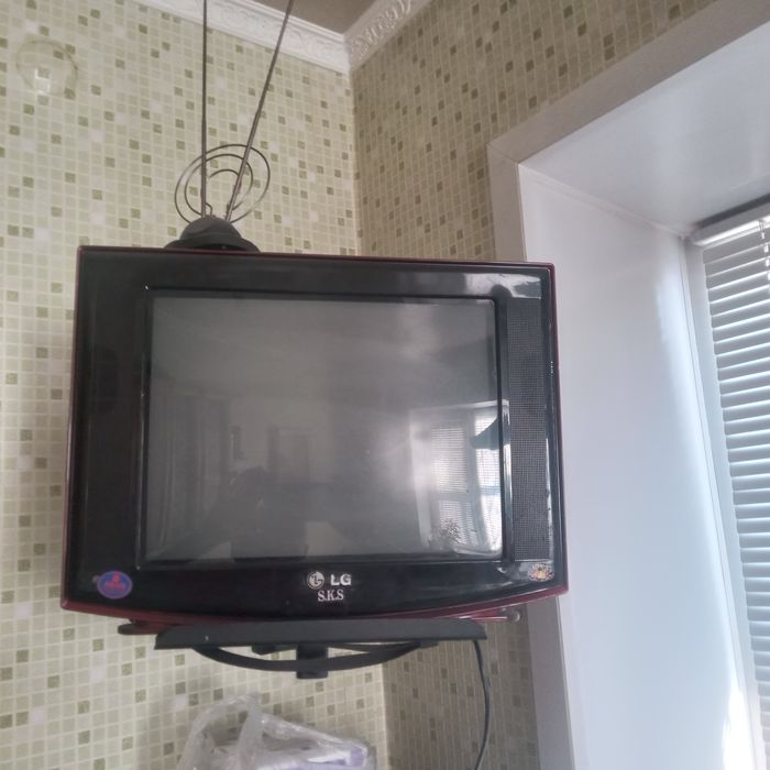 Продам телевизор LG-5000т.