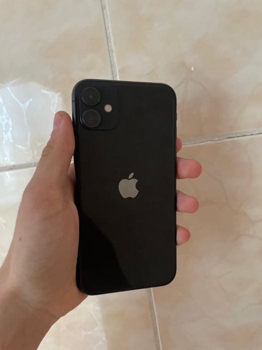 продам iphone 11 128gb