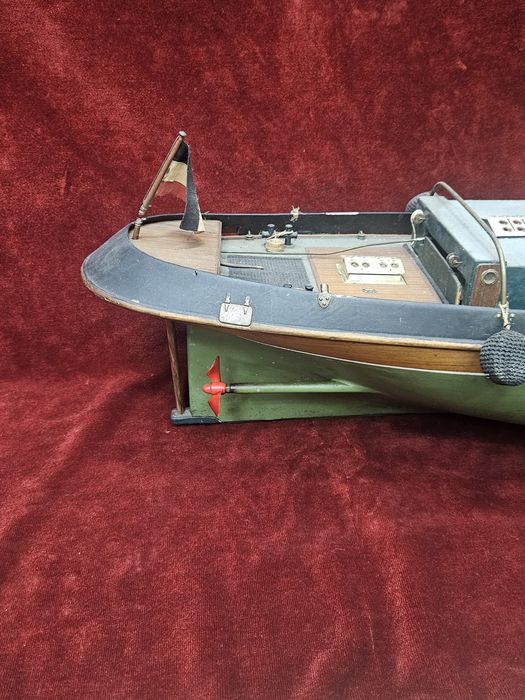 Модел на Кораб. парен влекач Aggrip 1920s.