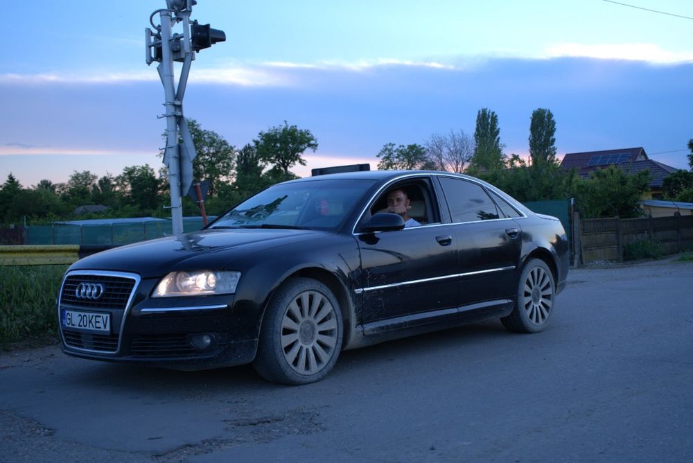 Vând sau schimb audi a8 din 2006