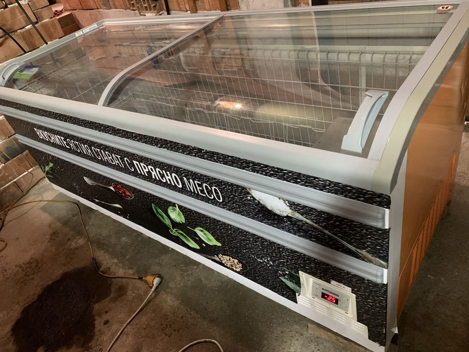 Хладилна Витрина Плюсова AHT PARIS 210(S)