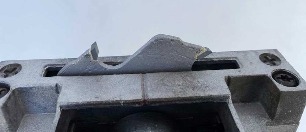 ELU MBR 100 - Бисквит машина 600W