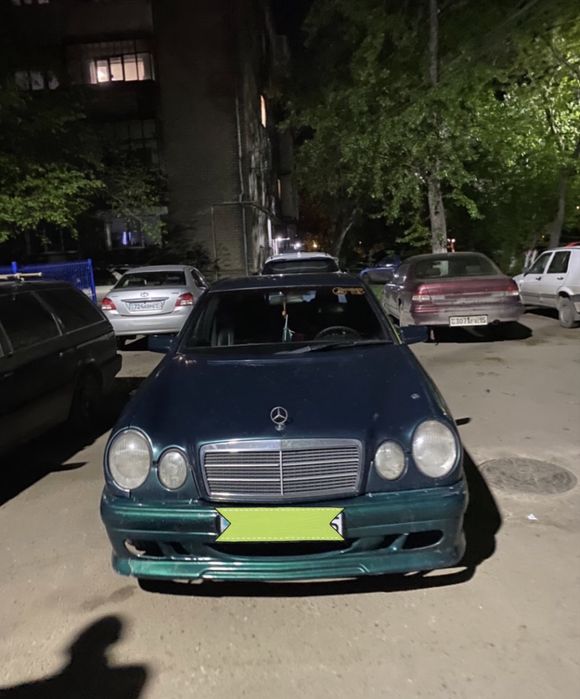 Срочно продам Mercedes