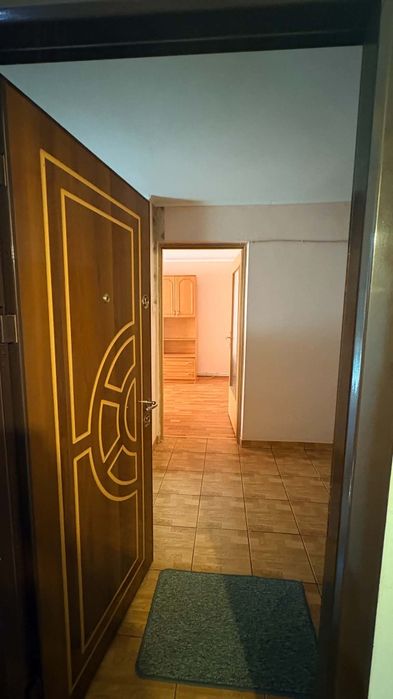 Vand apartament ,  zona garii 60mp