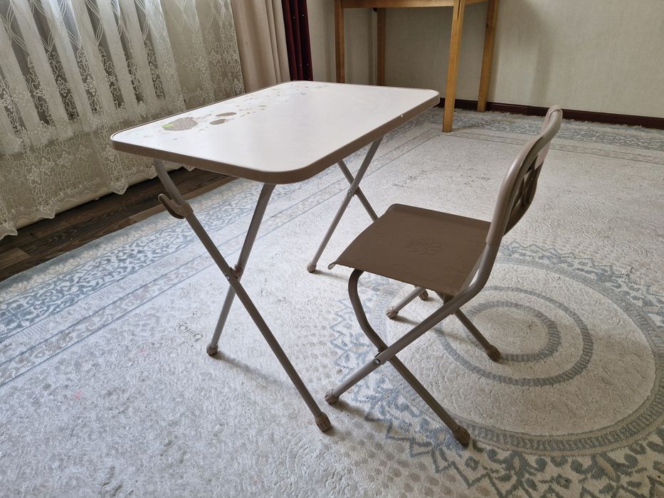 Парта и стульчик