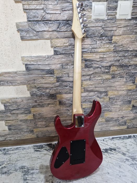 Электрогитара Yamaha ERG 121C