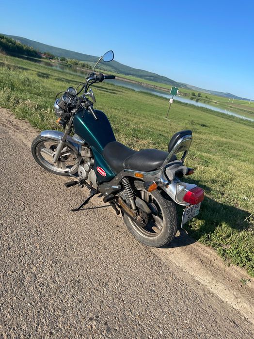 Vând motocicletă daelim Vs 125cc