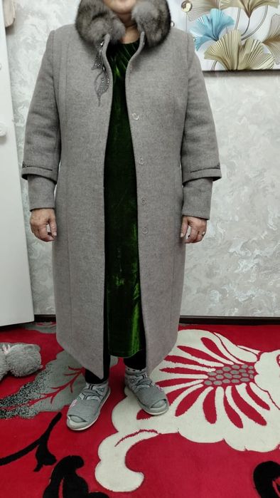 Продается пальто