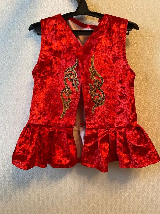 Қазақша костюмдер сатылады