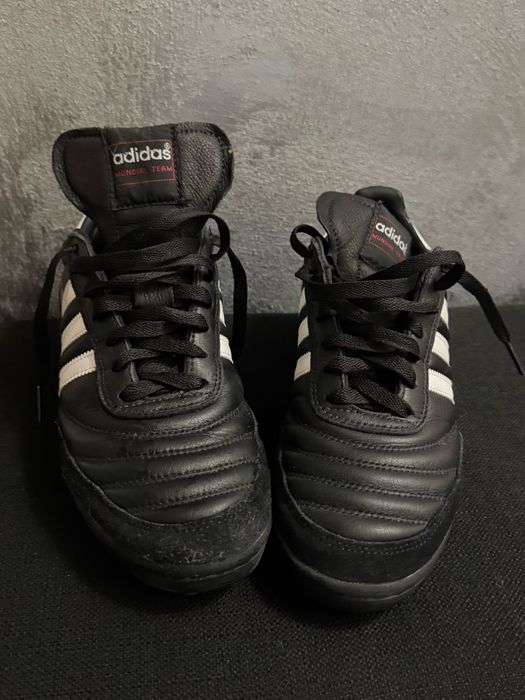 Ghete Fotbal  Adidas MUNDIAL TEAM