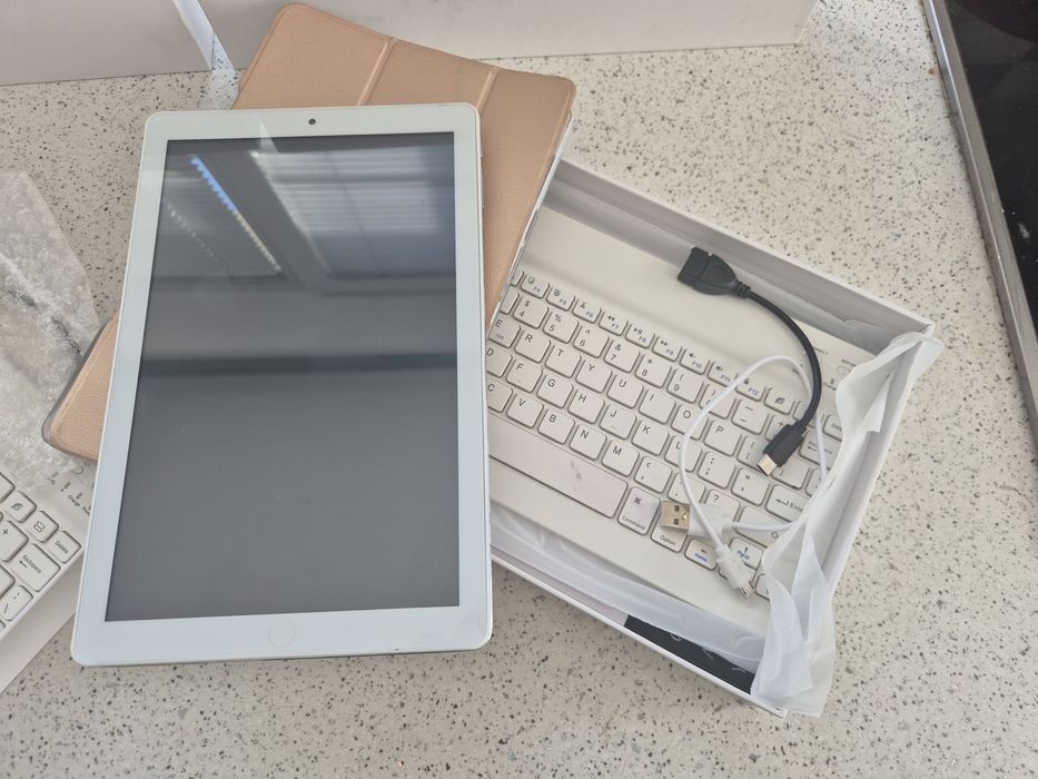 Tableta de vanzare 2 buc.