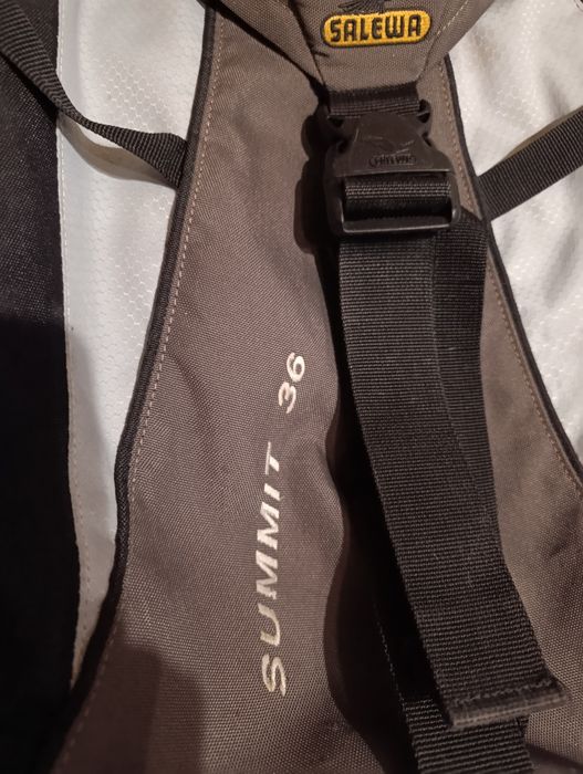 Туристическа раница Salewa "Summit 36" с Rain cover