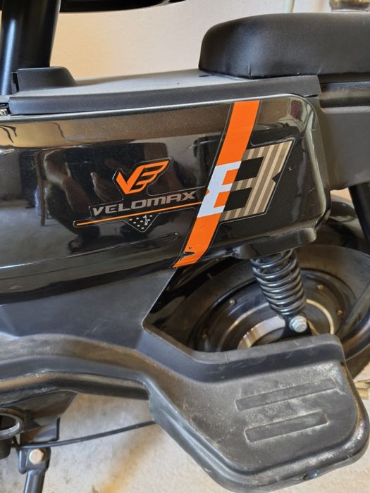 Электроскутер Velomax