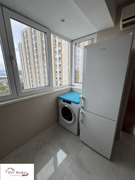 Дава се под наем Двустаен апартамент в София, Център - 65 кв.м за 663 € - Снимка #13