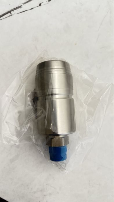 Swagelok quick connector