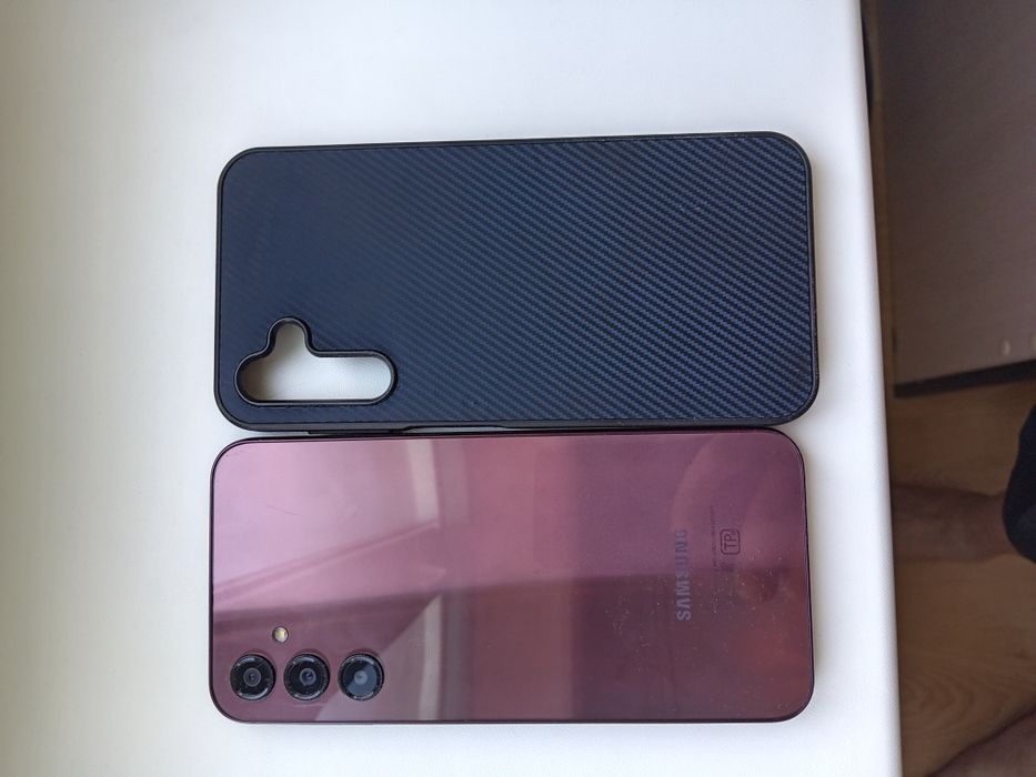 Самсунг  Галакси А-24.