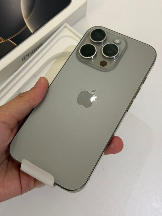 Iphone 16 pro продам