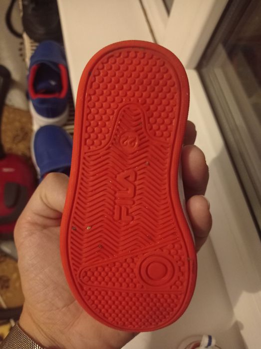 Adidași copii mărime 22 și 27