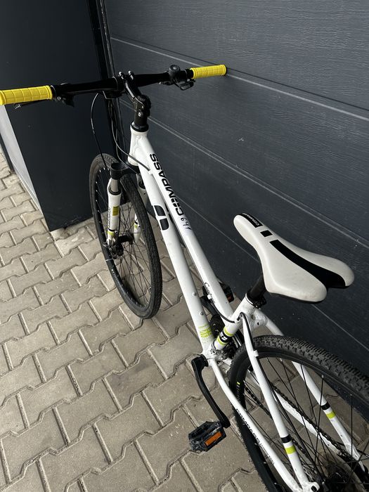 Хибриден велосипед Compass Contour 28” S”