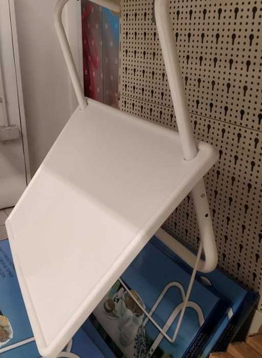 Закачаща се градинска масичка на балкон тераса висяща Бяла 51.5х39х55