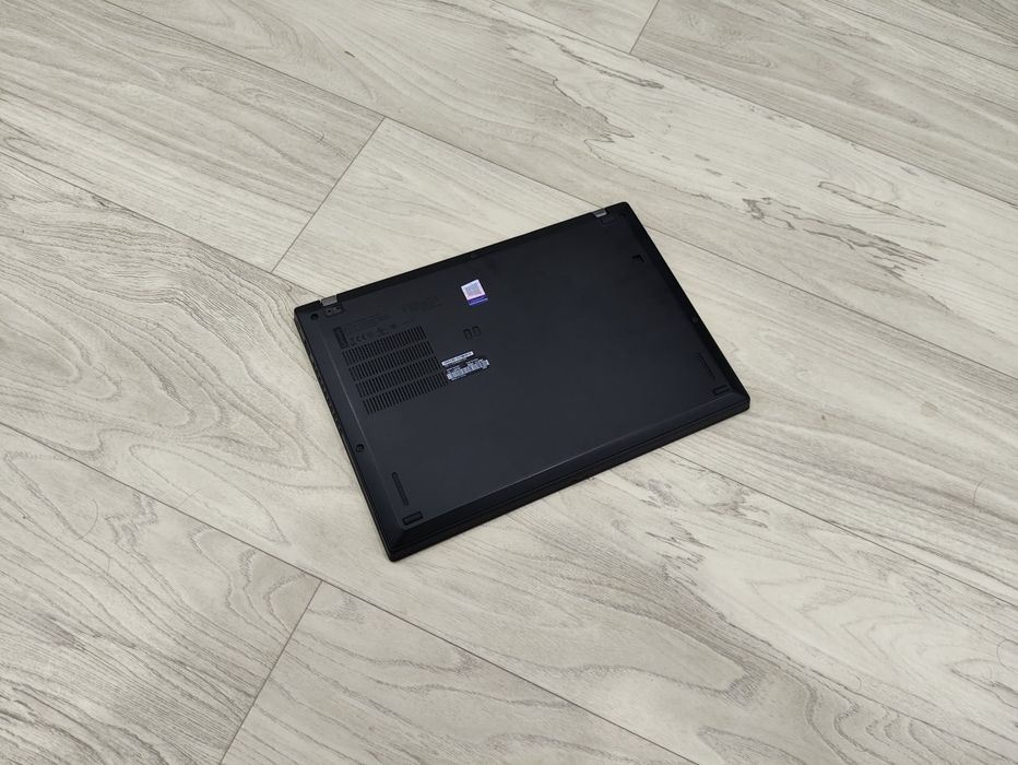 Lenovo Thinkpad X1 Carbon
