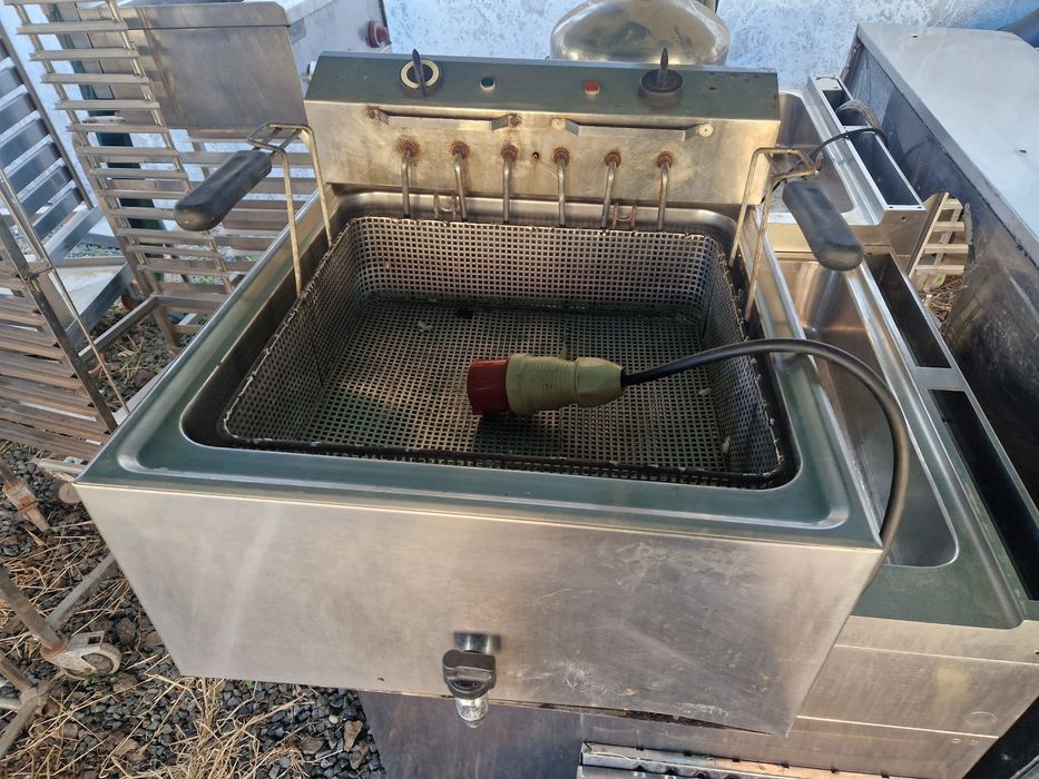 Grill electric sau pe gaz cu banc, grill electric la 380v,