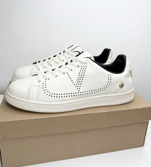 Valentino Garavani Sneakers (43) Маратонки