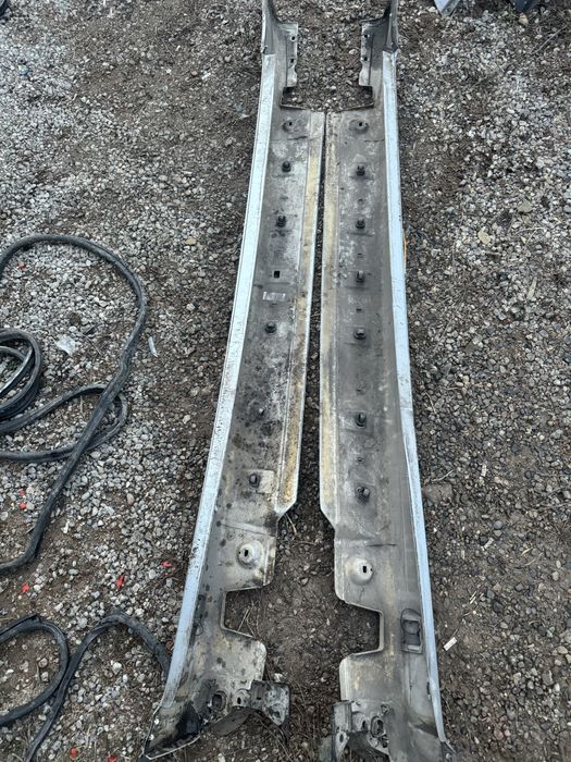 W210 мерседес бенз ресталник парок