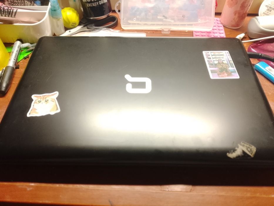 Ноутбук compaq целый