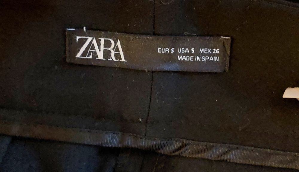 Дамски панталон с висока талия и колан ZARA