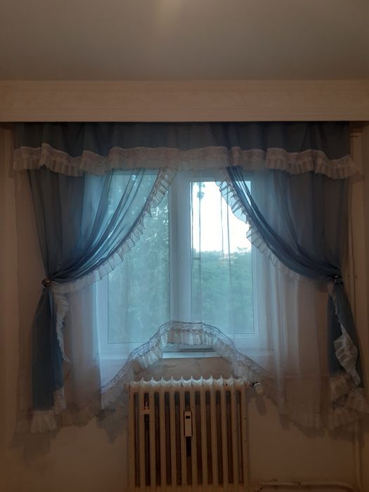 Draperii diverse mărimi și culori