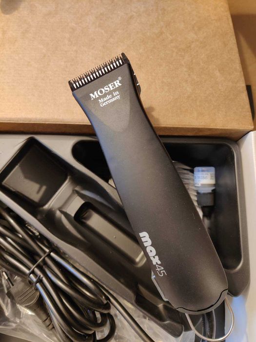Masina germana MOSER de tuns caini - model MAX45