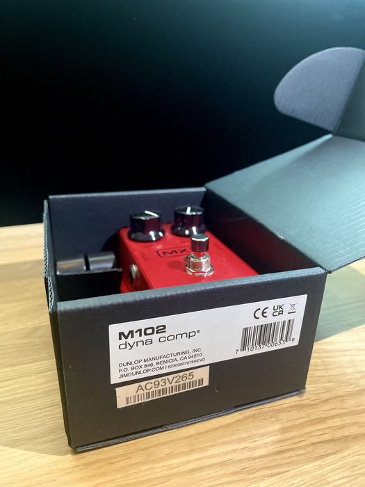 Vând pedală MXR Dyna Comp M102