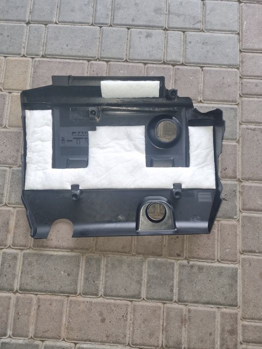 Крышка матора тойота карола