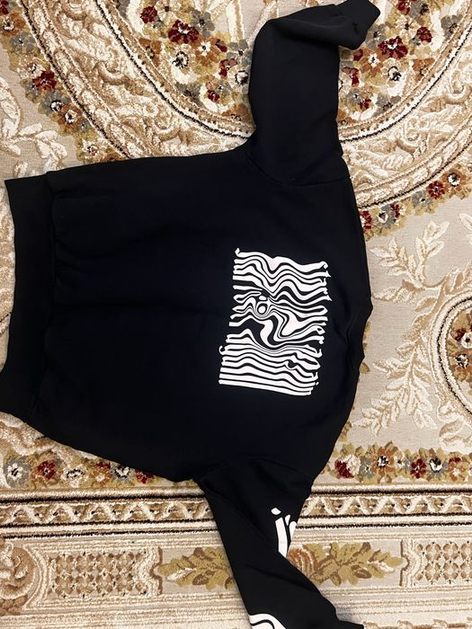 Продам кофту Zara