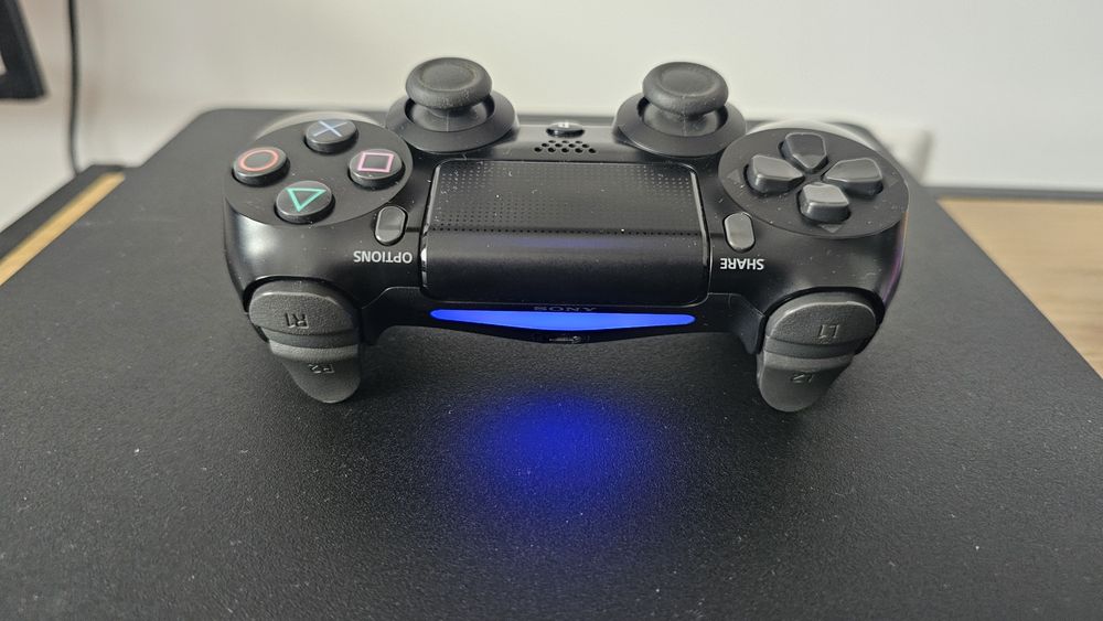 Playstation 4 slim 1TB