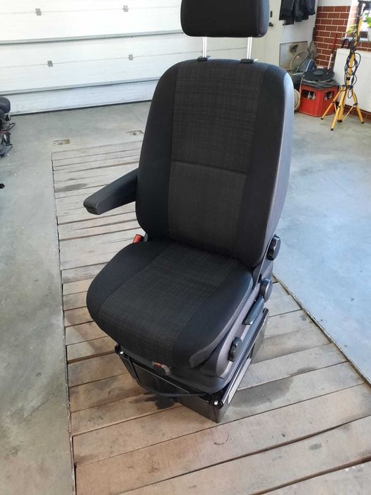 Scaun telescopic pe perna de aer Mercedes Sprinter an 2006 Euro 4 5 6