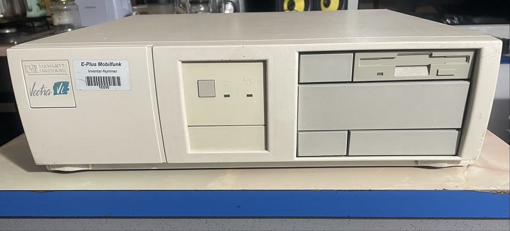 HP Vectra VL5/166 Series 5 DT( Pt. pasionatii de tehnologie retro)