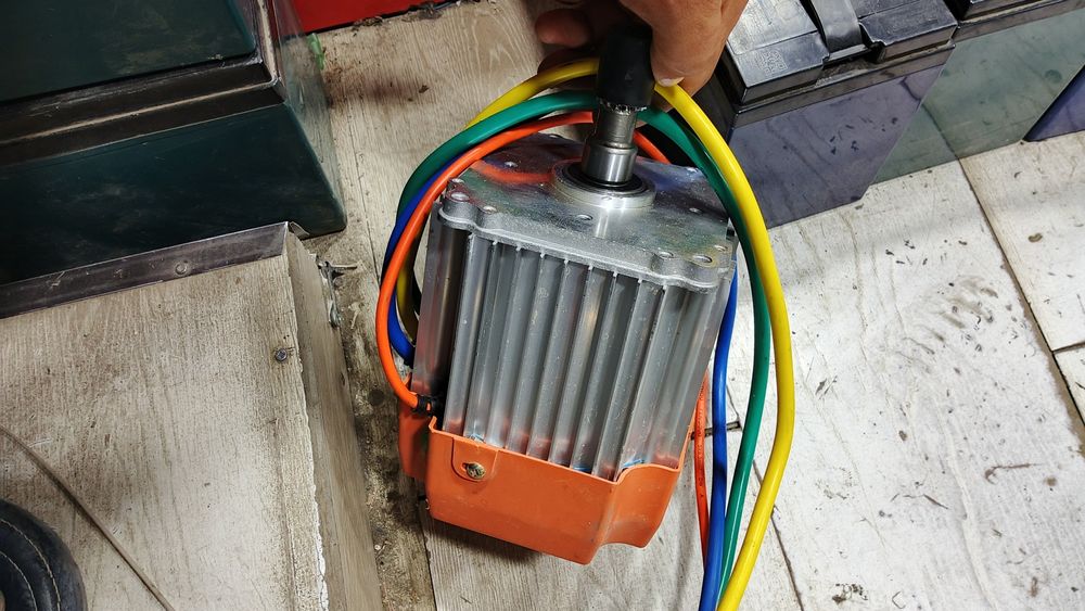 Muravey skutrlaga miya mator dvijokla boor