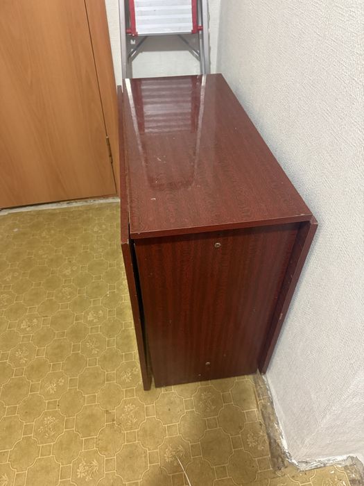 Стол тумбовый, раскладной