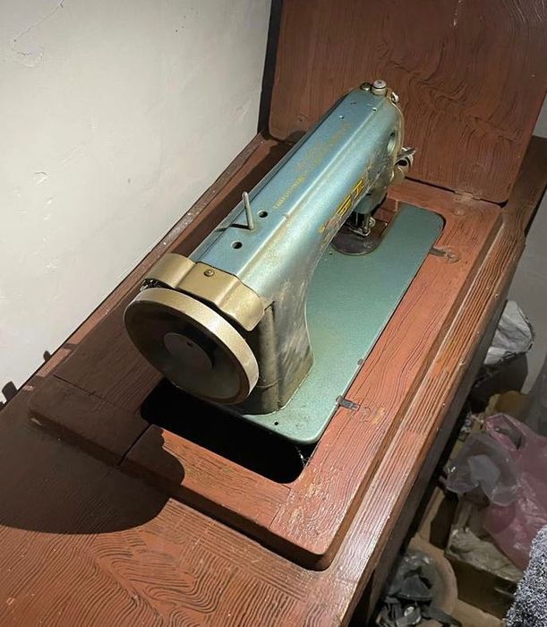 Швейная машина б/у. СССР