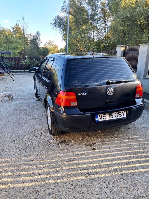 Masina de vanzare golf 4 an 2002