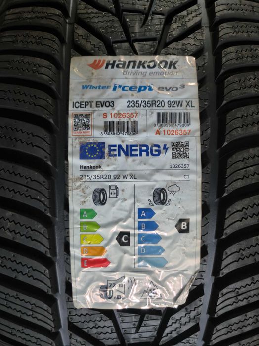 4 Anvelope M+S IARNA - 235/35/20 92W XL - Hankook Winter I*CEPT EVO 3 - NOU - DOT 2023 !