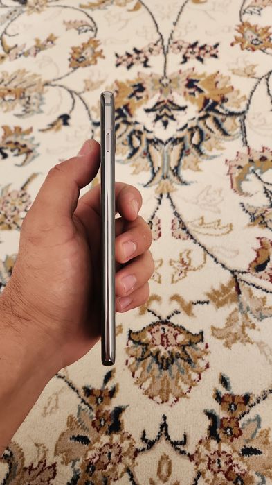 Samsung S10+ обмен айфон 11ге болад