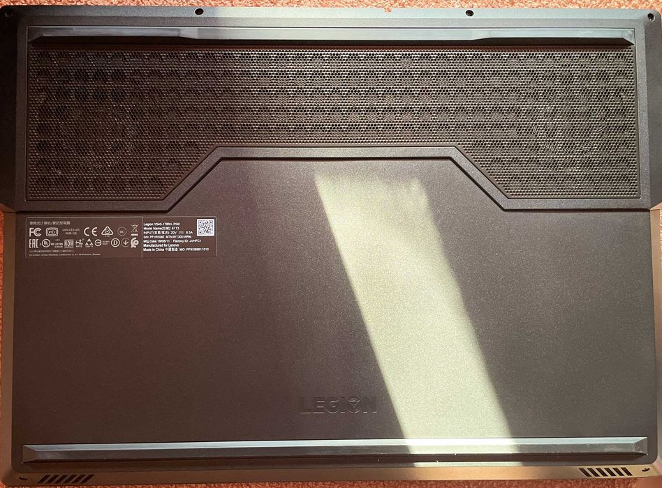 Lenovo Legion Y540 - I5 9300/GTX 1650/16GB RAM/17 Inch